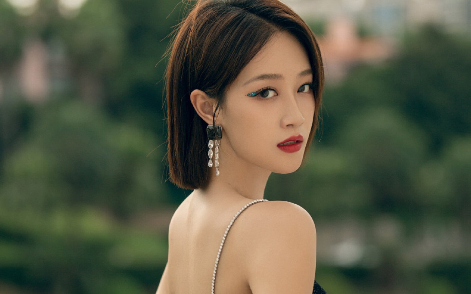 塞尔维亚女篮在欧洲锦标赛中表现优异，争夺最高荣誉，塞尔维亚女蓝水平