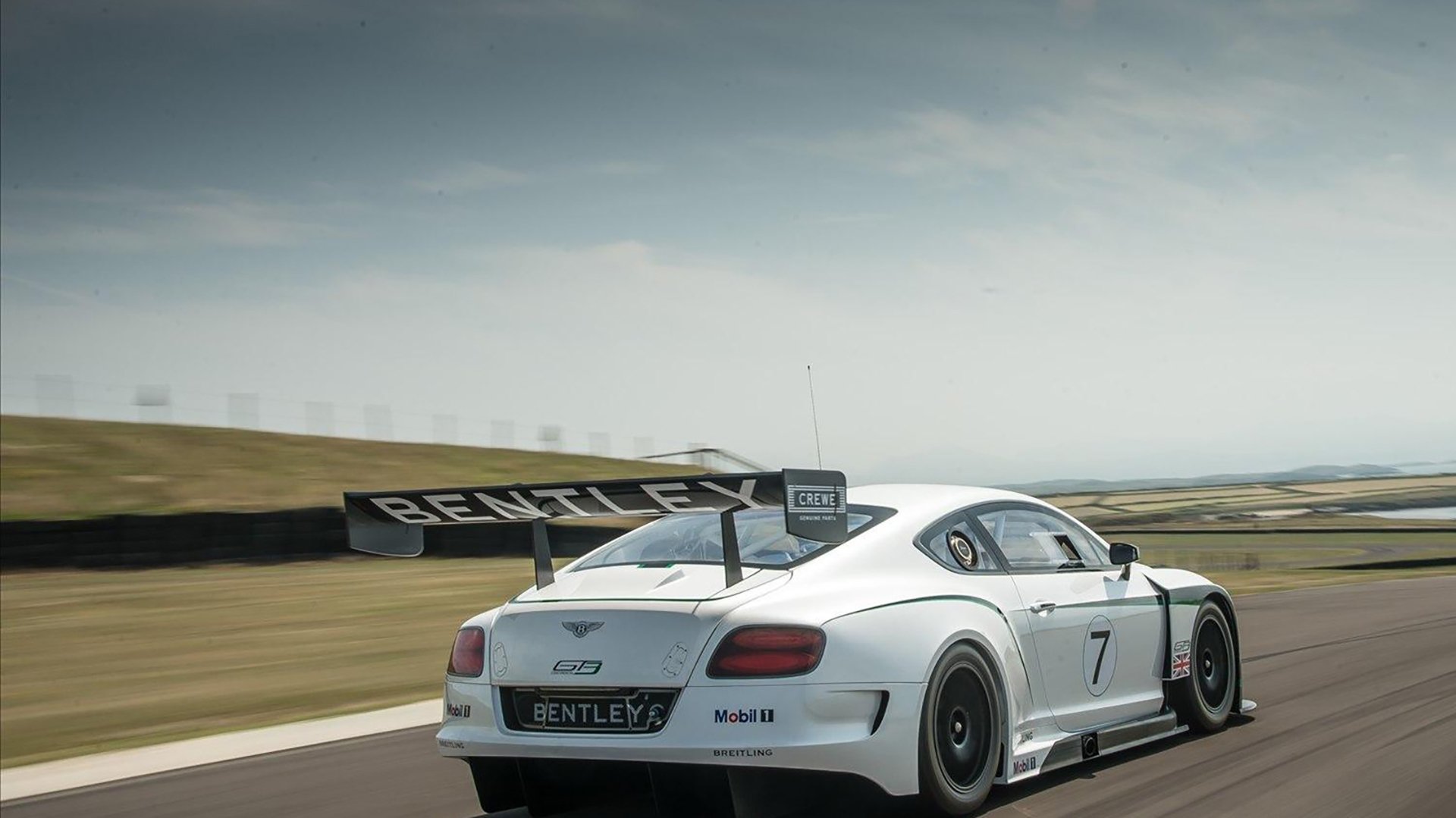 篮球教练员资格认证体系逐步完善提升教练队伍专业水平,篮球教练员证书