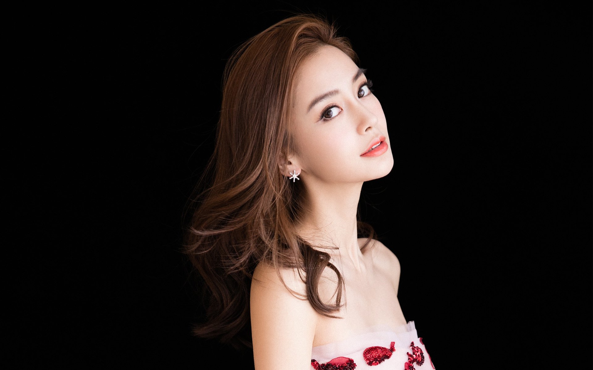 蛙泳项目摩纳哥持续发力,摩西蛙泳视频